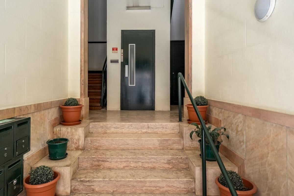 T2 With Ac And Patio Near Av Da Liberdade Apartment *