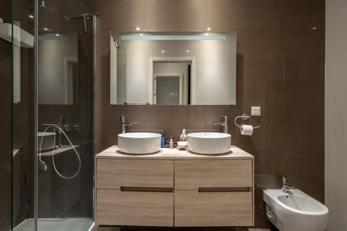 Apartment T2 With Ac And Patio Near Av Da Liberdade *