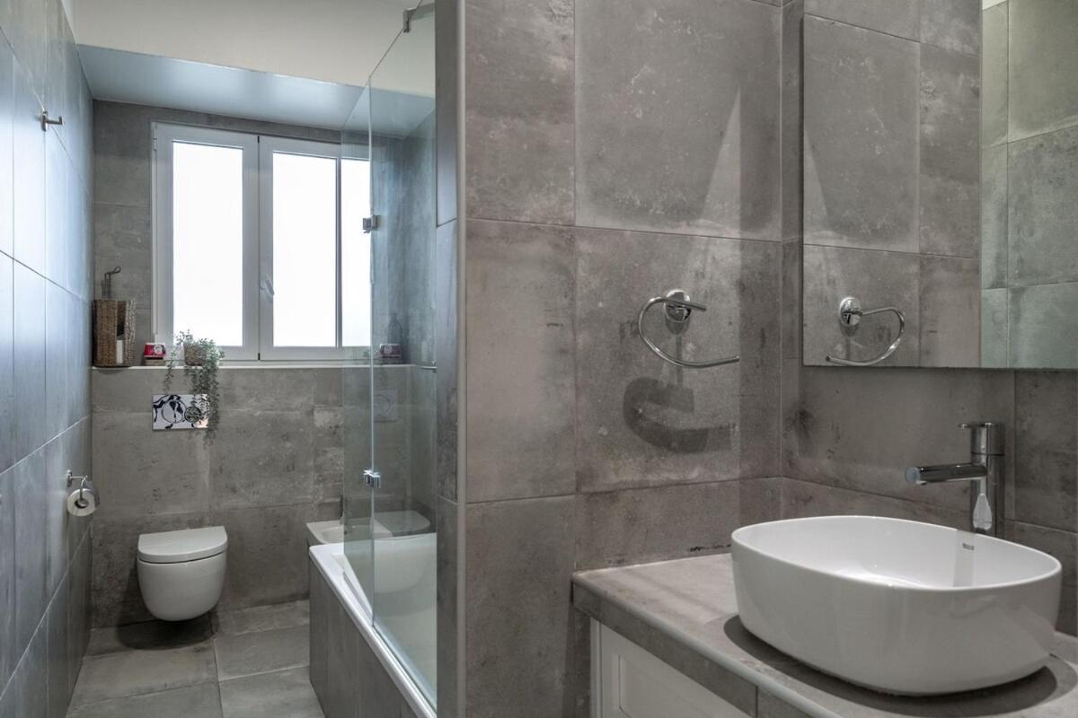 T2 With Ac And Patio Near Av Da Liberdade *