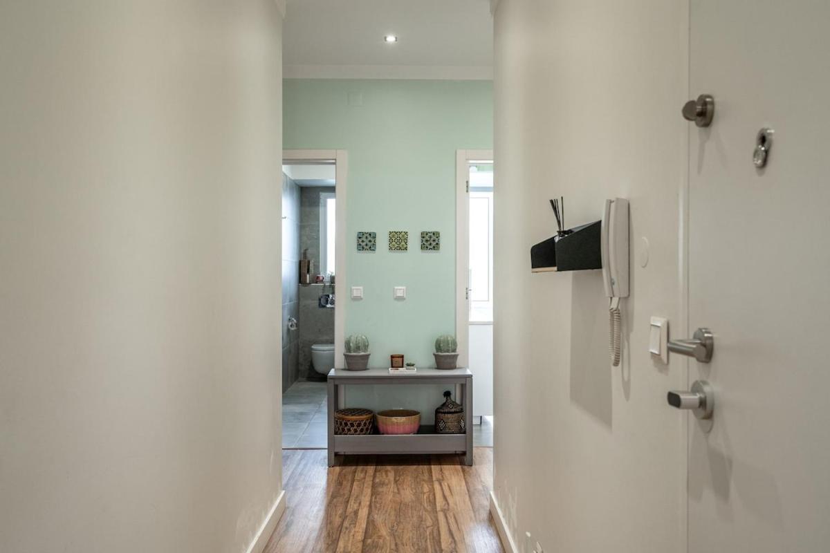 Apartment T2 With Ac And Patio Near Av Da Liberdade