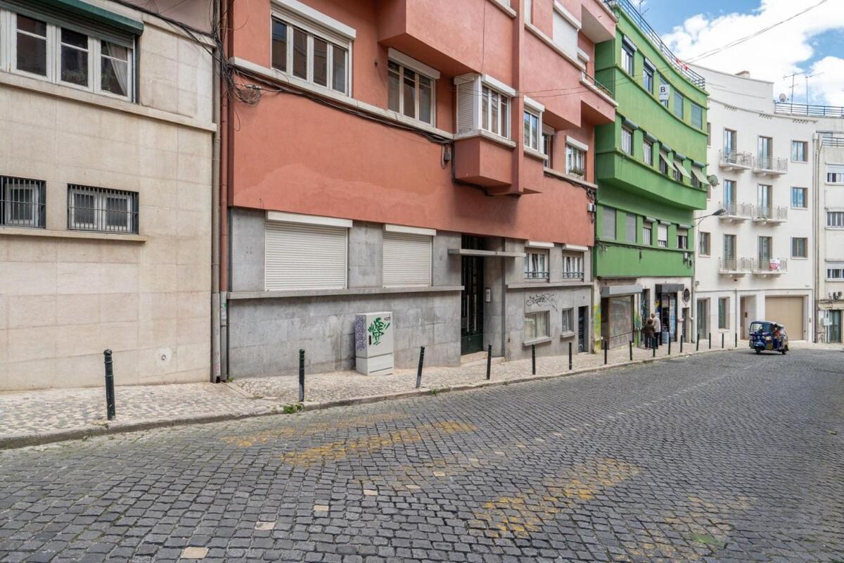 T2 With Ac And Patio Near Av Da Liberdade