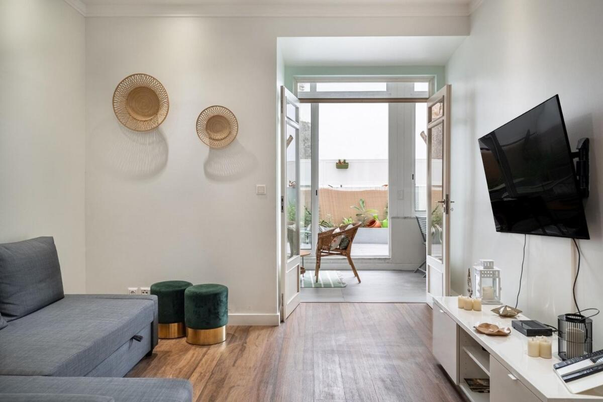 T2 With Ac And Patio Near Av Da Liberdade Apartment